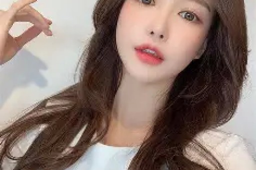 刘涛弯腰7秒上热搜：娱乐圈人设塌了真实值钱了